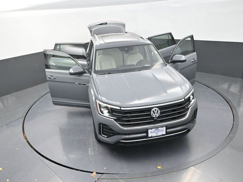 New 2026 Volkswagen Atlas SEL Premium R-Line AWD/4WD image 30