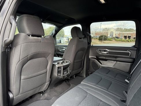 New 2026 RAM 1500 4x4 Crew Cab image 27