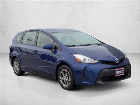 Used 2015 Toyota Prius V Two image 3