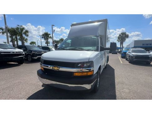 New 2025 Chevrolet Express 3500 Work Van w/ Power Convenience Package image 7