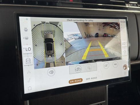 New 2025 Land Rover Range Rover SE image 18