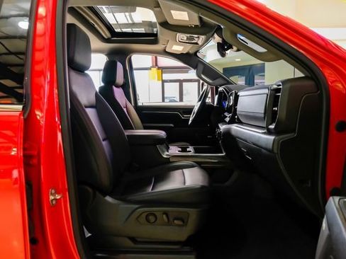 Used 2024 Chevrolet Silverado 3500 LTZ w/ LTZ Convenience Package AWD/4WD image 35