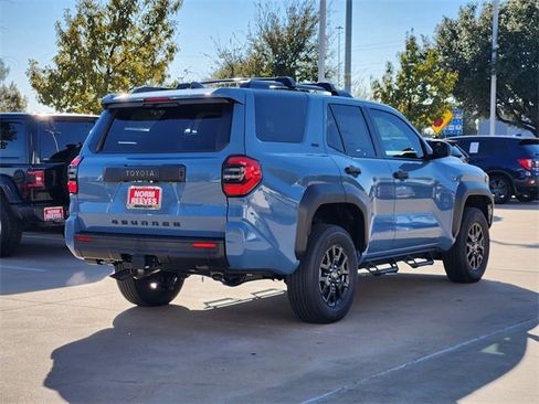 New 2025 Toyota 4Runner SR5 image 3