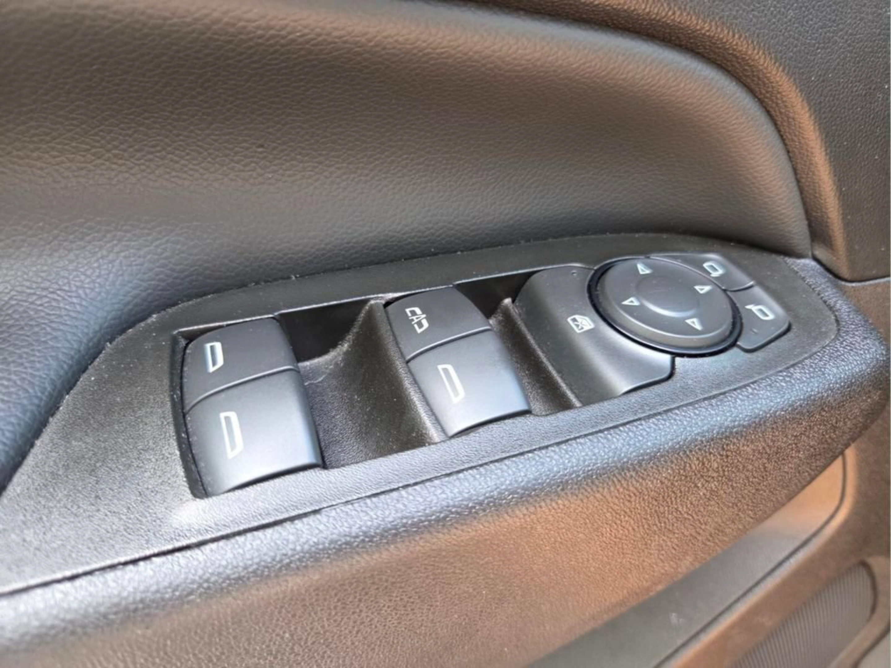 Used 2024 Chevrolet Equinox LT AWD/4WD image 22