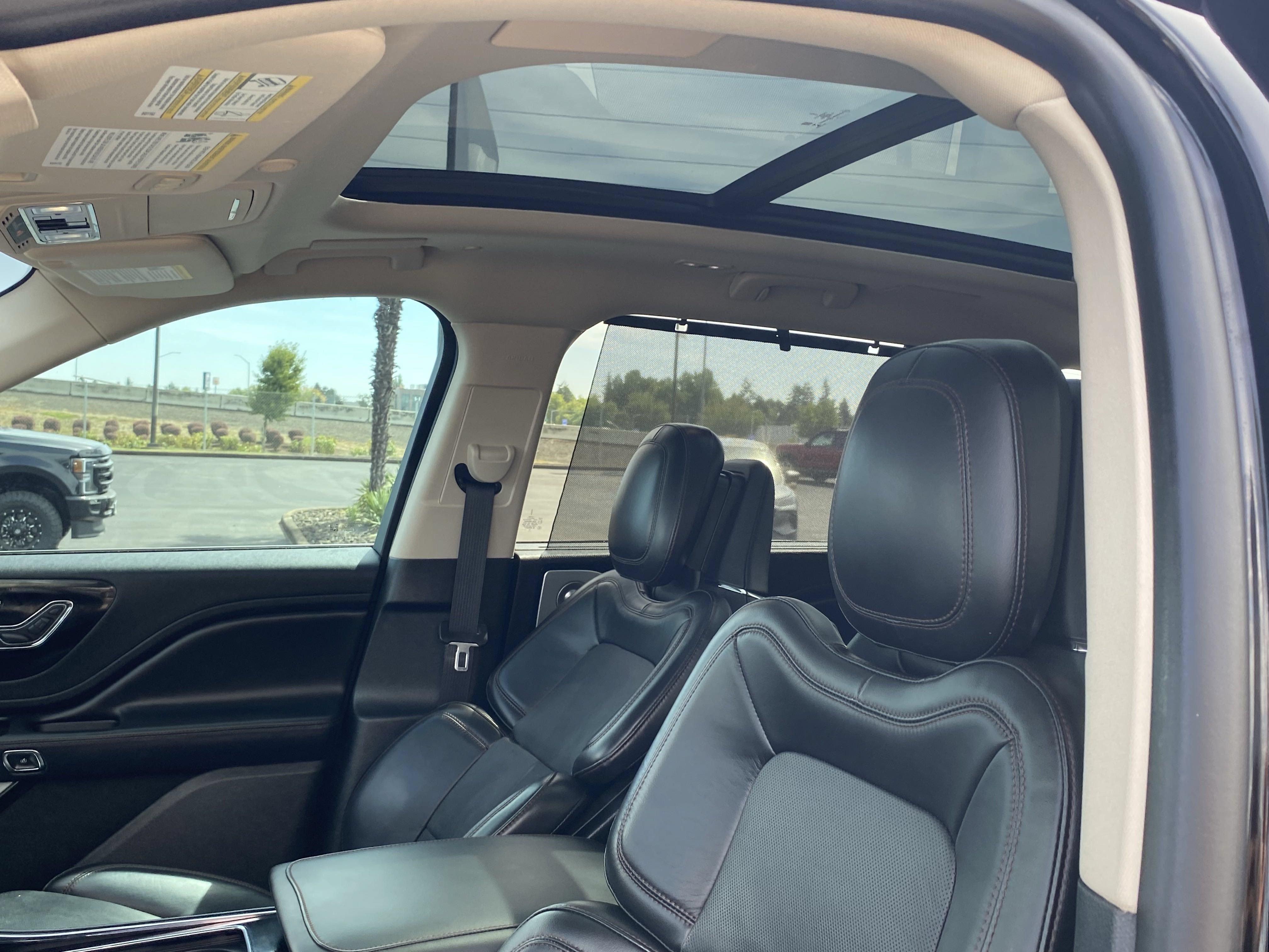 Used 2020 Lincoln Aviator Reserve w/ Equipment Group 202A AWD/4WD image 20