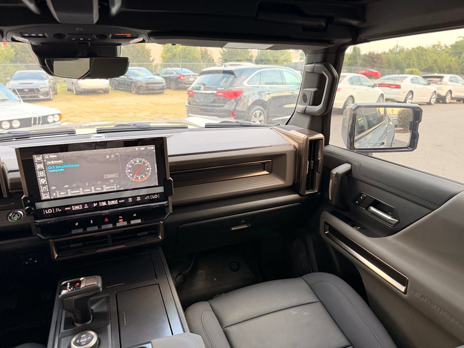 Used 2024 GMC Hummer EV 3X AWD/4WD image 40