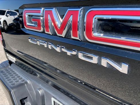 Used 2024 GMC Canyon Elevation w/ Elevation Premium Package image 31