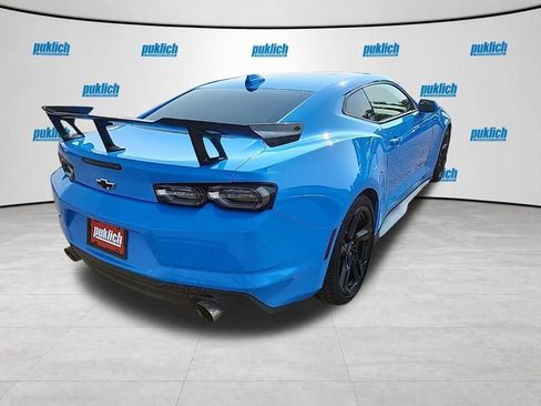 Certified 2023 Chevrolet Camaro SS RWD image 5