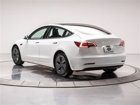 Used 2023 Tesla Model 3 Standard Range RWD image 3