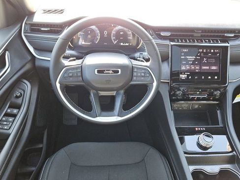 New 2026 Jeep Grand Cherokee Laredo X AWD/4WD image 12