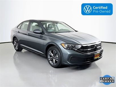 Used 2024 Volkswagen Jetta SE w/ Panoramic Sunroof Package