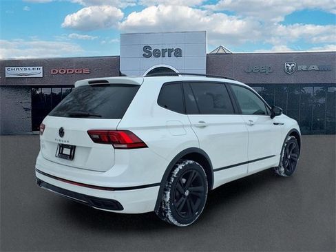 Used 2024 Volkswagen Tiguan SE R-Line image 6