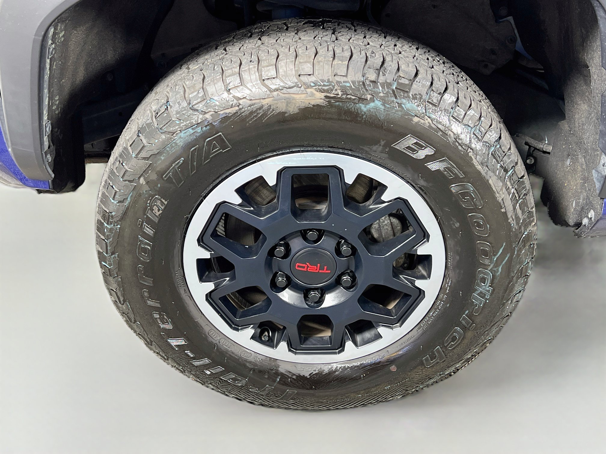 Used 2024 Toyota Tacoma TRD Off-Road w/ TRD Off Road Premium Package AWD/4WD image 28