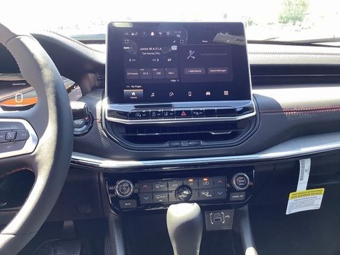 New 2025 Jeep Compass Trailhawk w/ Sun & Sound Group image 17