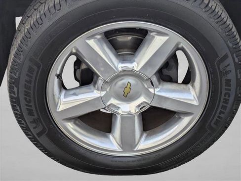 Used 2013 Chevrolet Suburban LTZ image 15