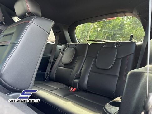 Used 2023 Ford Explorer ST-Line w/ Class IV Trailer Tow Package AWD/4WD image 30