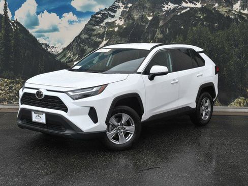 Certified 2025 Toyota RAV4 XLE AWD/4WD image 6