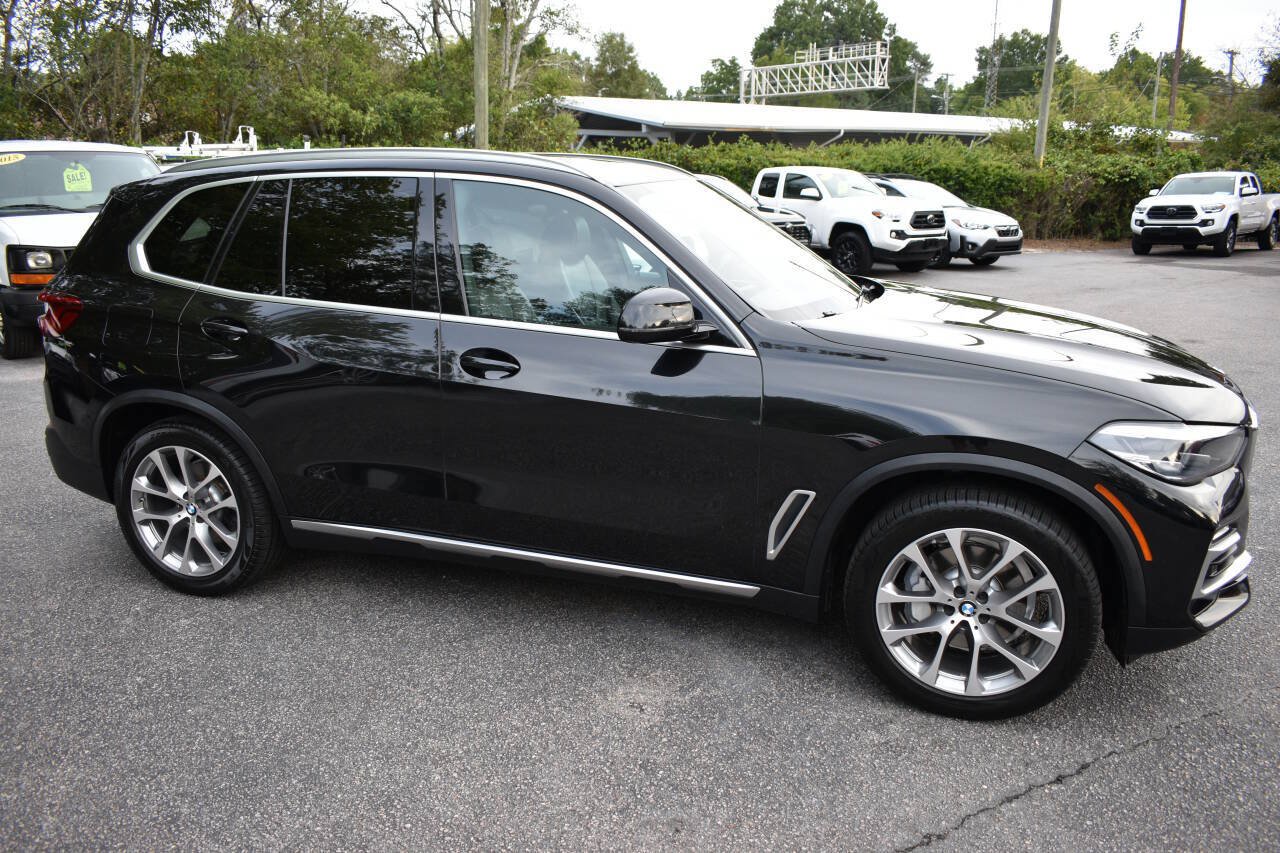 Used 2019 BMW X5 xDrive40i w/ Premium Package 2 AWD/4WD image 42