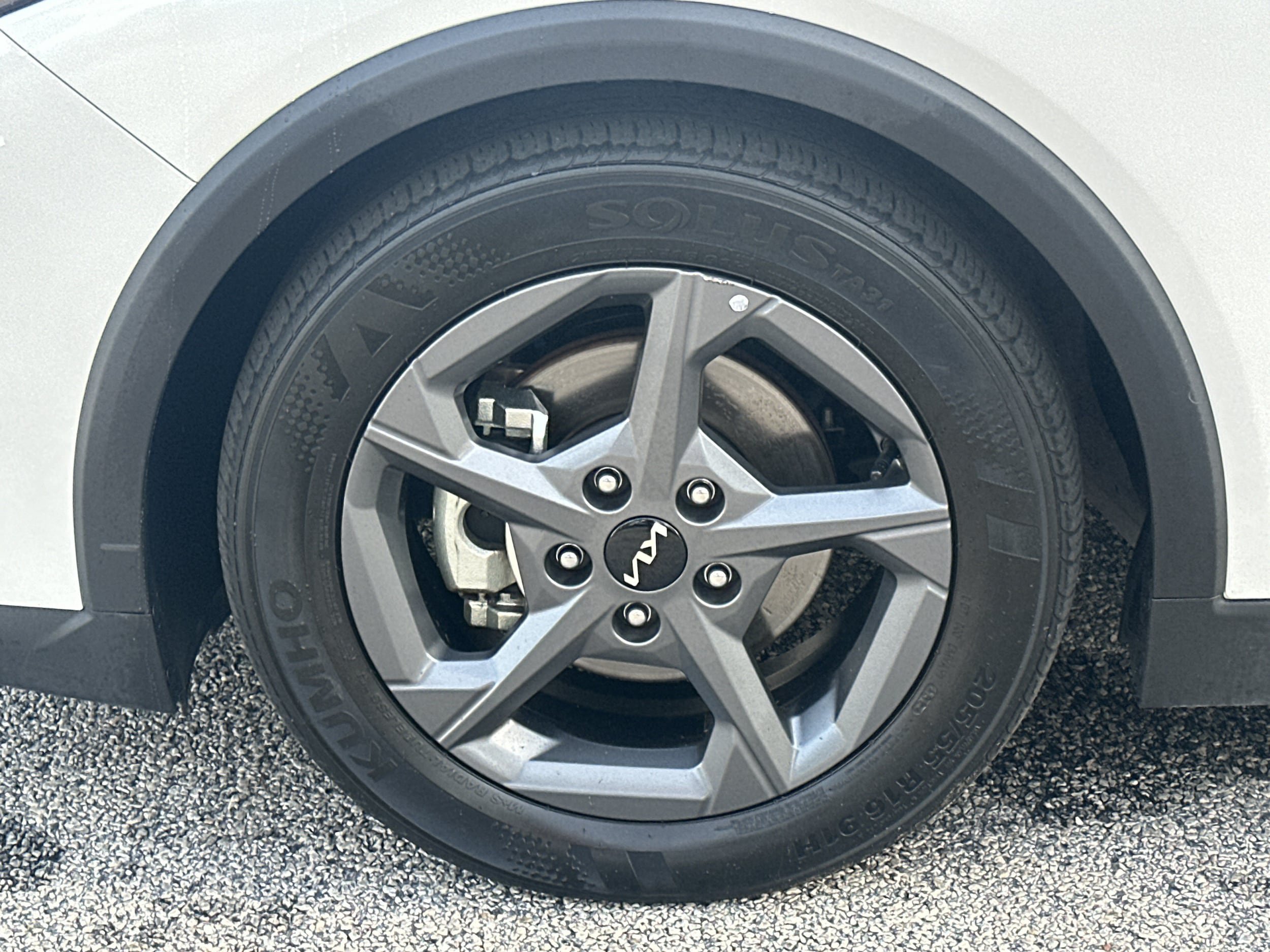 Used 2025 Kia K4 FWD image 11