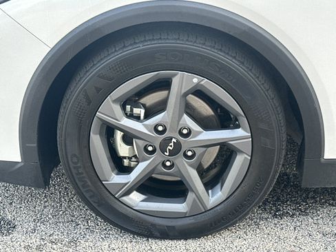 Used 2025 Kia K4 FWD image 11