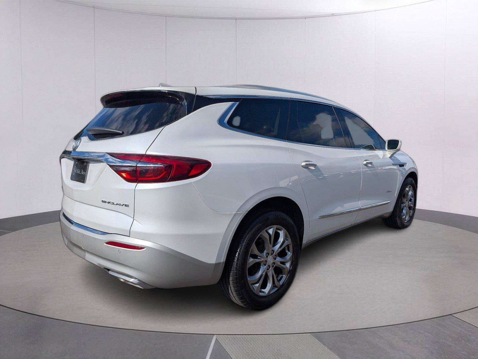 Used 2018 Buick Enclave Avenir w/ Avenir Technology Package FWD image 7