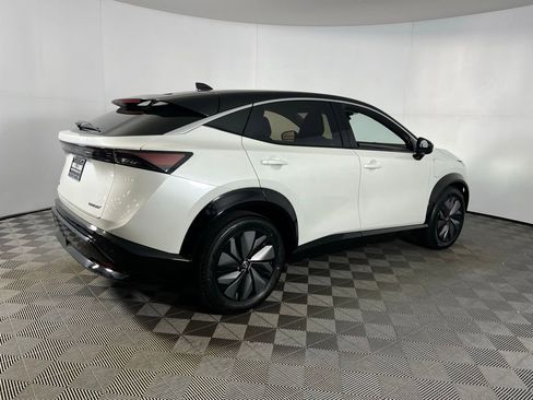 Used 2024 Nissan Ariya FWD image 6