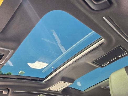 Used 2023 Audi A8 L 3.0T w/ Comfort Plus Package image 21