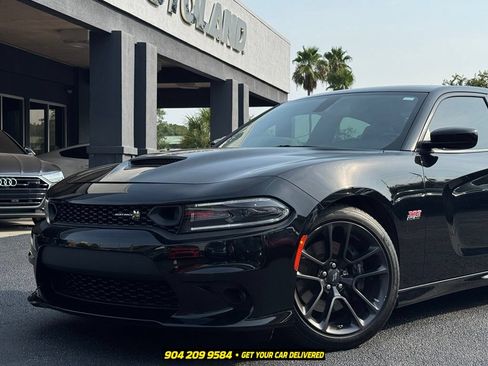 Used 2021 Dodge Charger Scat Pack w/ Plus Group RWD image 2