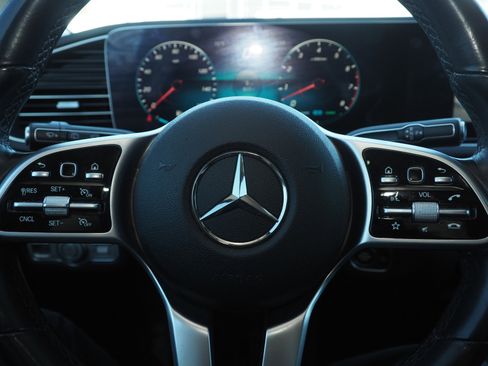 Used 2020 Mercedes-Benz GLE 450 4MATIC w/ Premium Package image 25