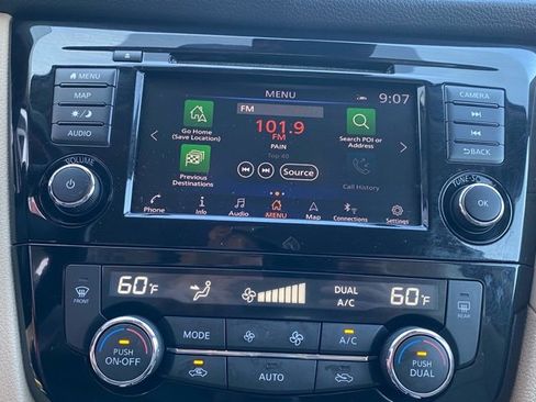 Used 2020 Nissan Rogue SL w/ Premium Package image 20