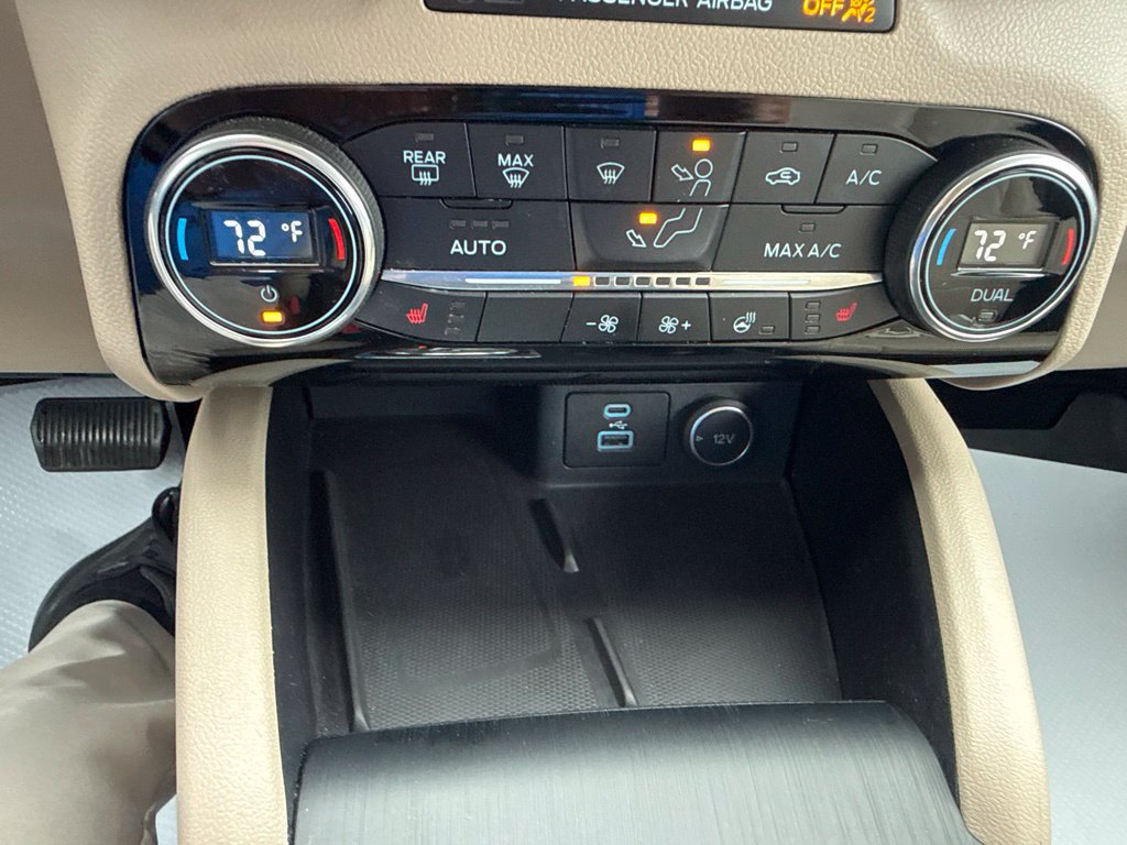 Used 2021 Ford Escape SEL w/ Technology Package FWD image 16
