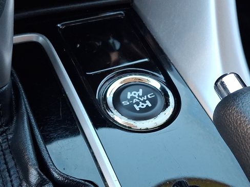 Used 2018 Mitsubishi Eclipse Cross LE image 26