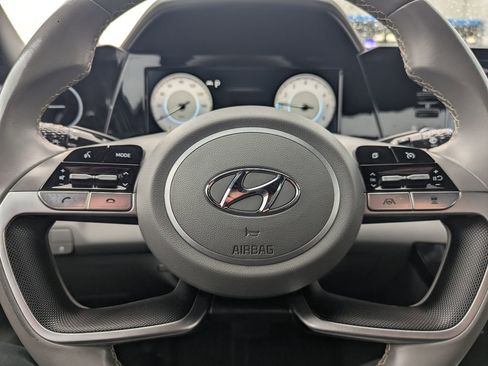 Used 2022 Hyundai Elantra SEL w/ Convenience Package FWD image 22