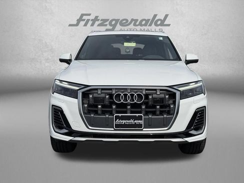 Used 2025 Audi Q7 3.0T Premium Plus AWD/4WD image 2