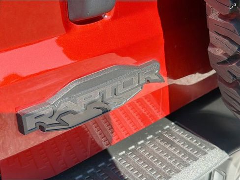 Used 2022 Ford Bronco Raptor image 11