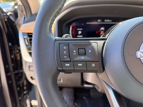 Used 2023 Nissan Rogue Platinum w/ Platinum Premium Package FWD image 23