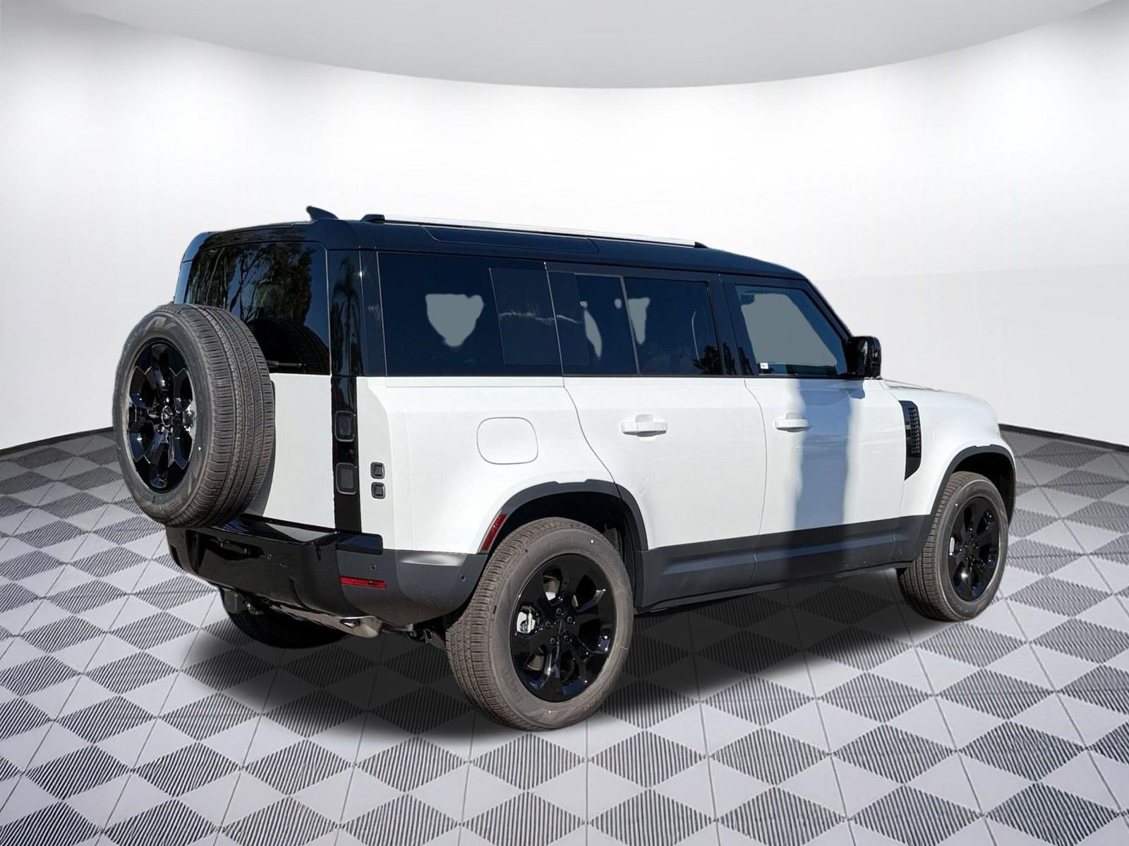 New 2026 Land Rover Defender 110 S AWD/4WD image 9