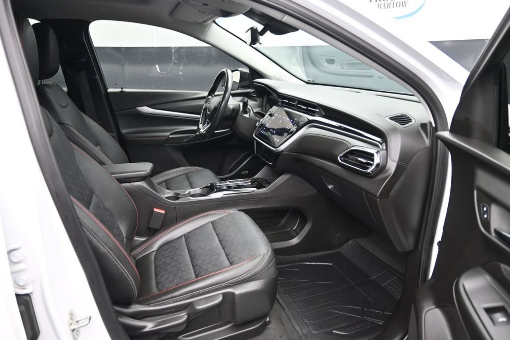 Used 2023 Chevrolet Bolt EUV Premier w/ Sun & Sound Package FWD image 19