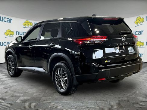 Used 2025 Nissan Rogue S AWD/4WD image 4
