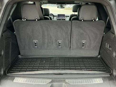 Used 2022 Chevrolet Tahoe RST w/ Luxury Package AWD/4WD image 15