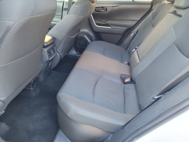 Certified 2025 Toyota RAV4 LE AWD/4WD image 18