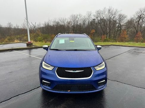 Used 2021 Chrysler Pacifica Limited image 8