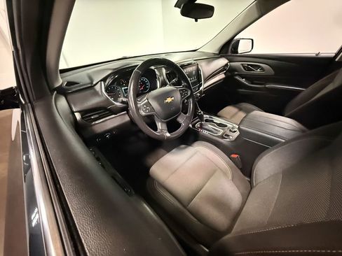 Used 2019 Chevrolet Traverse LT image 60