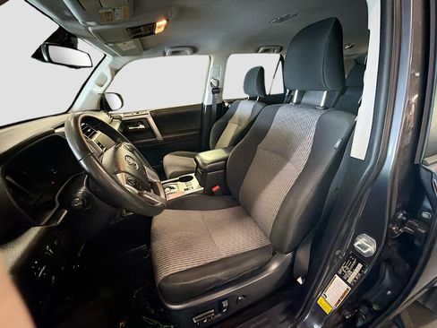 Used 2021 Toyota 4Runner SR5 AWD/4WD image 13