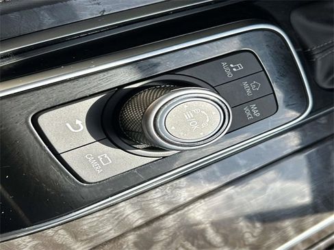 Used 2024 Nissan Armada Platinum w/ Captain's Chairs Package image 29