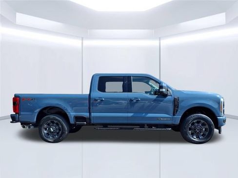 Used 2023 Ford F250 Lariat w/ Sport Appearance Package AWD/4WD image 5