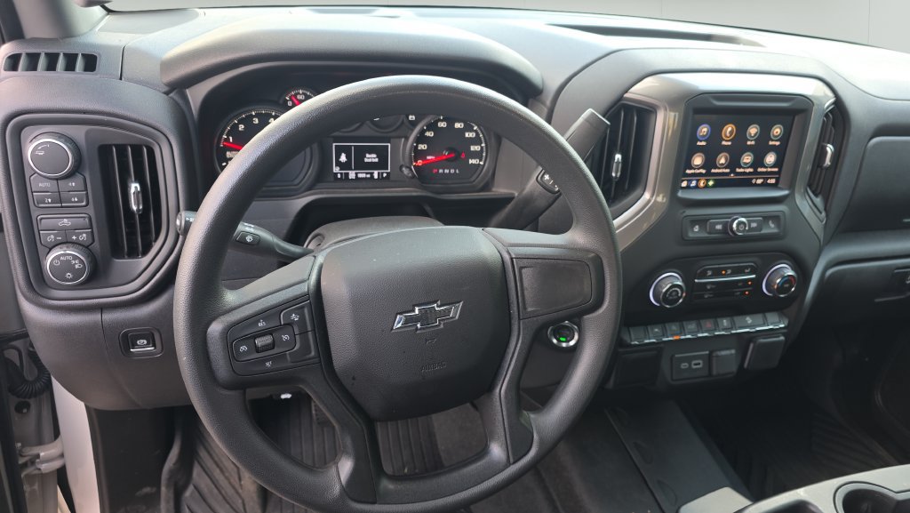 Used 2026 Chevrolet Silverado 1500 Custom Trail Boss AWD/4WD image 17