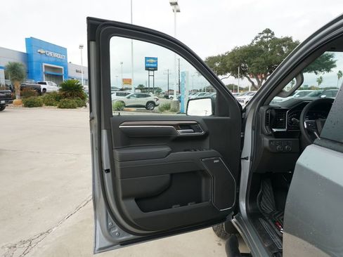 Used 2023 Ford F350 Lariat image 15