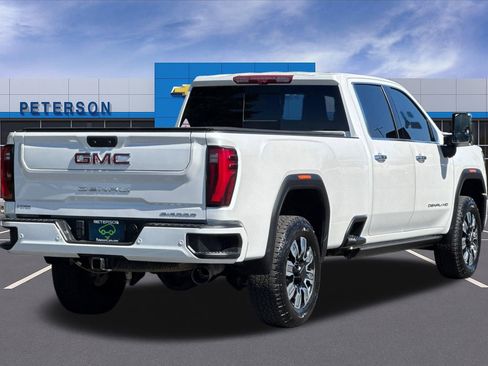 Used 2024 GMC Sierra 3500 Denali w/ Denali Reserve Package AWD/4WD image 4