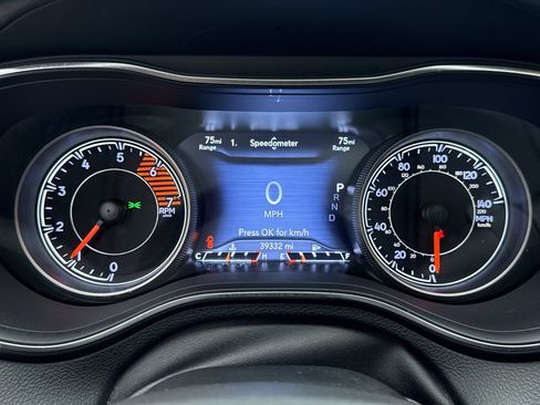 Used 2020 Jeep Cherokee High Altitude AWD/4WD image 13